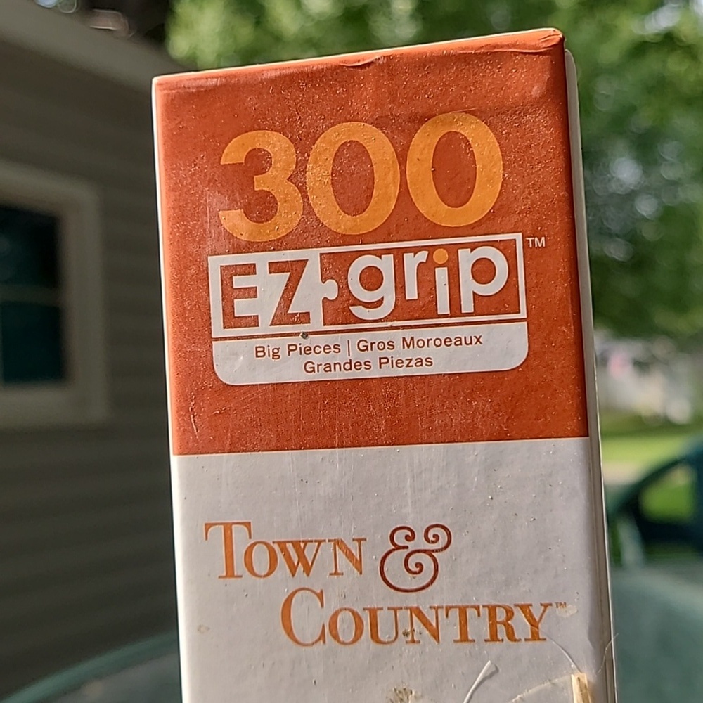 MasterPieces Town & Country Puzzle Autumn Morning Art Poulin 300 Pieces EZ Grip - Picture 4 of 11